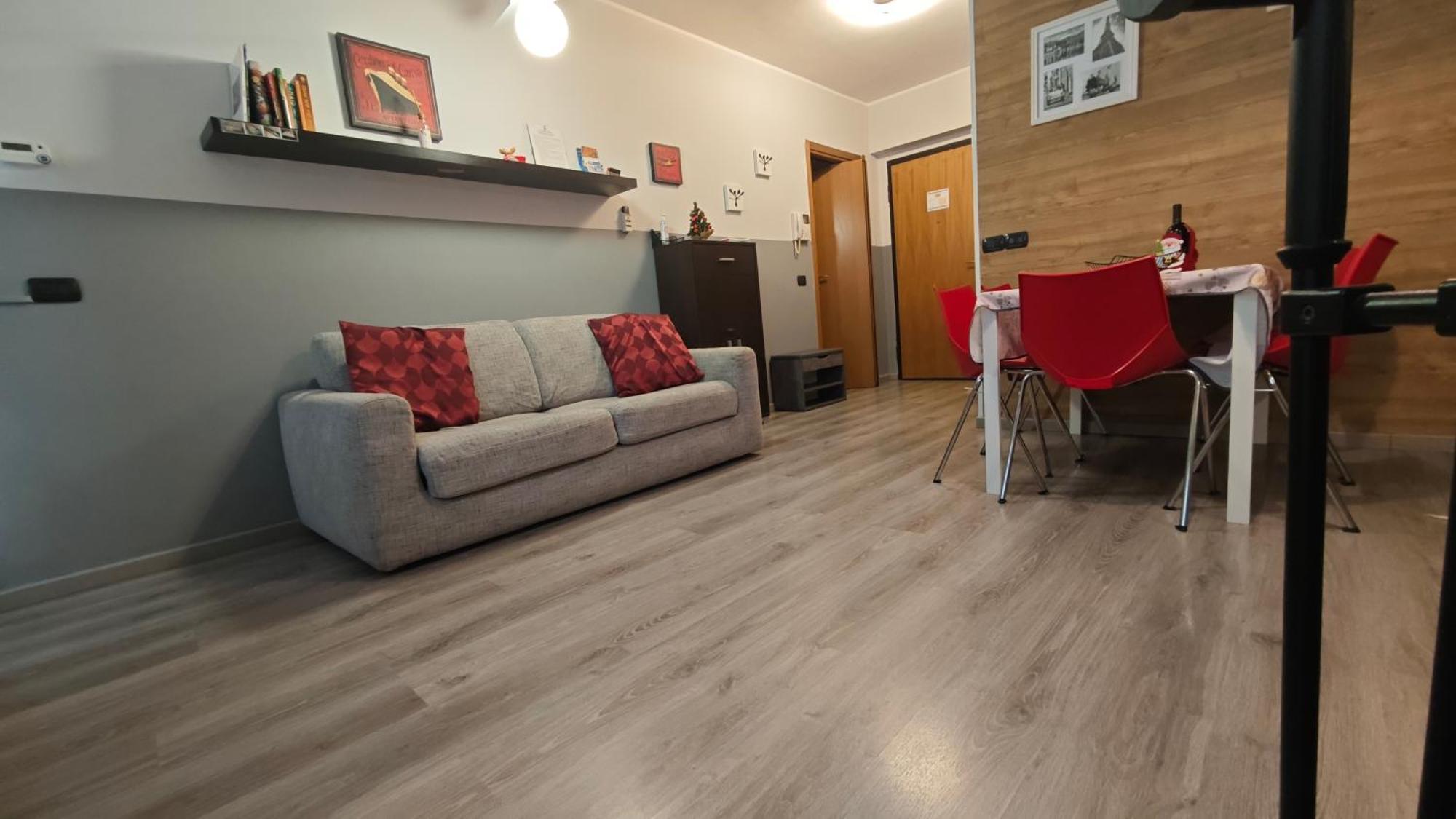 Appartamento Aleph With Private Parking, Next Train Station โกโม ภายนอก รูปภาพ