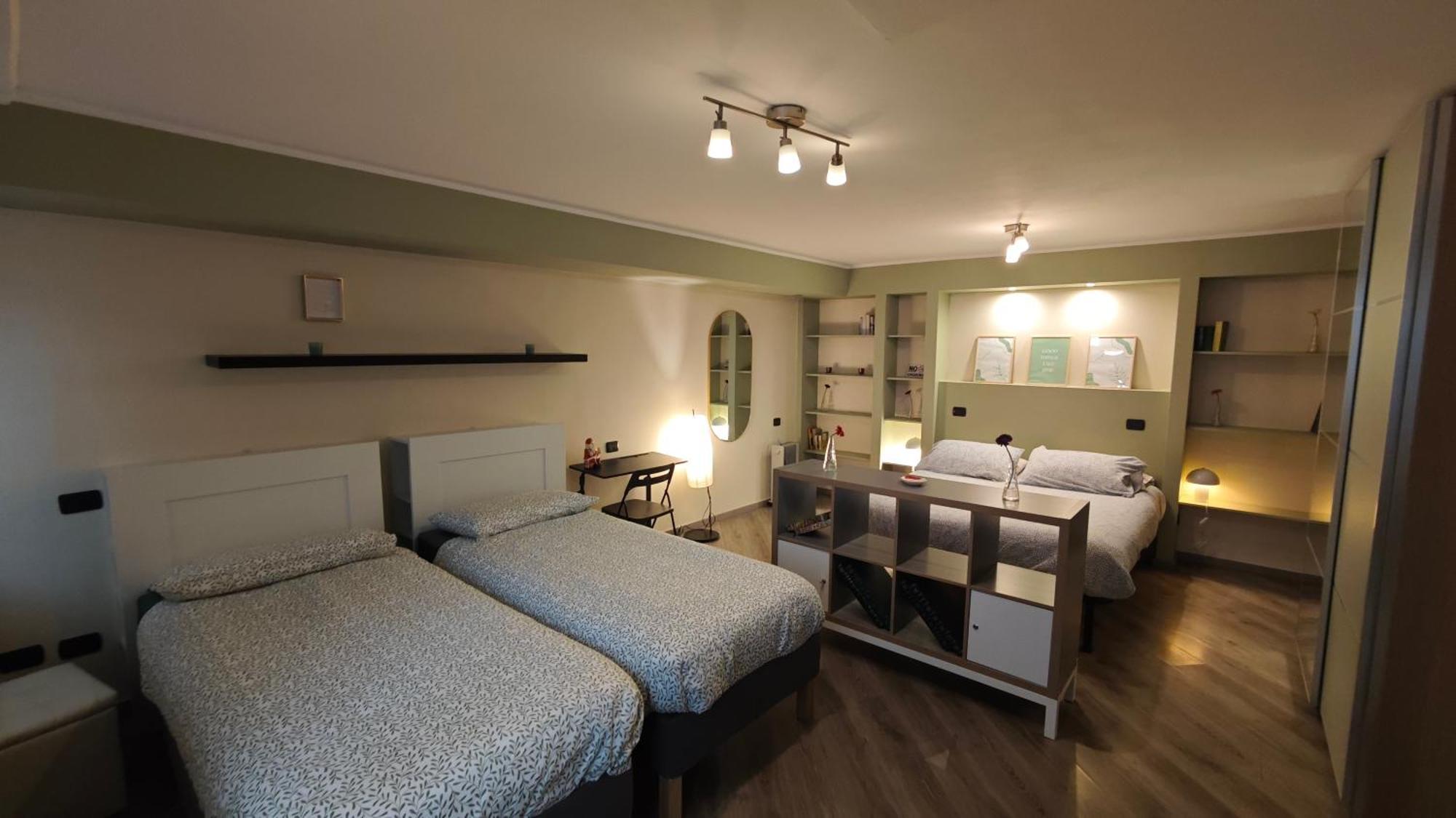 Appartamento Aleph With Private Parking, Next Train Station โกโม ภายนอก รูปภาพ